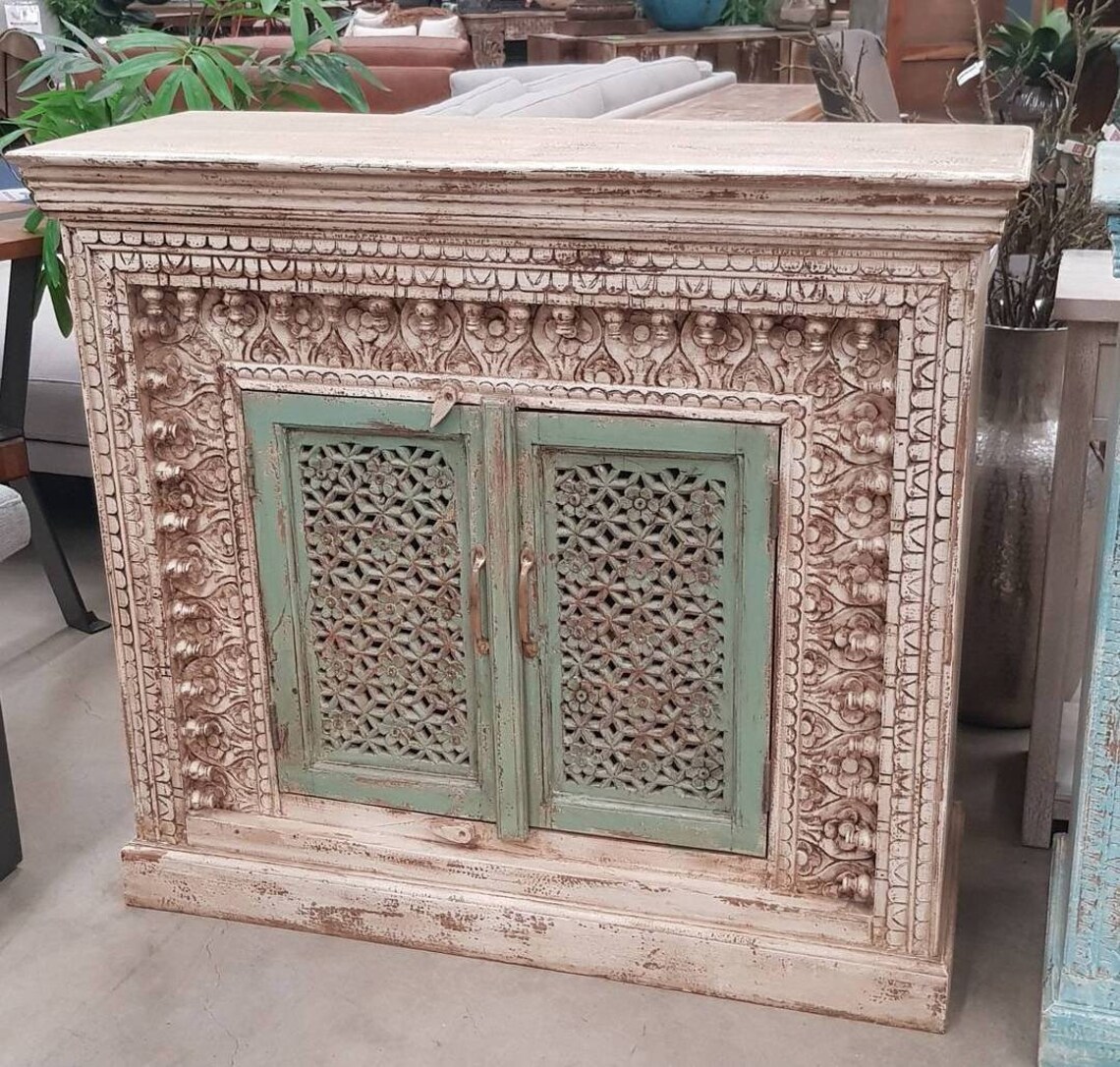 Vintage rustikale indische Schrank massive Holz antike Finish | Etsy