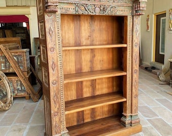 Estantería de estilo vintage, armario de madera tallada, librería rústica bohemia marrón, armario indio con acabado envejecido para almacenamiento en la sala de estar.