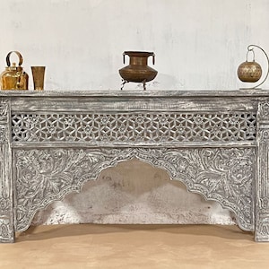 Antique Inspired Wood Console for Bohemian Home, Vintage Style Carved Indian Console in Rustic Gray Finish, Living Room Statement Console