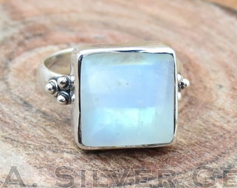 Naturlig månstensring: Handgjord stapelbar ring i 925 sterlingsilver