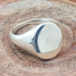 Massiver ovaler Siegelring aus 925er Sterlingsilber, glatter, schlichter Siegelring, flacher Ring, Herrenring, massiver Bandring, Statement-Ring, Unisex-Ring Bild 1