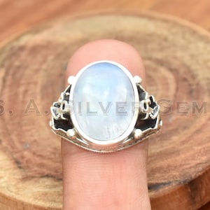 Moonstone Ring, 925 Sterling Silver Ring, Handmade Ring, Oval Gemstone Ring, Statement Ring, Hammered Ring, Thin Band Ring, Gift For Her