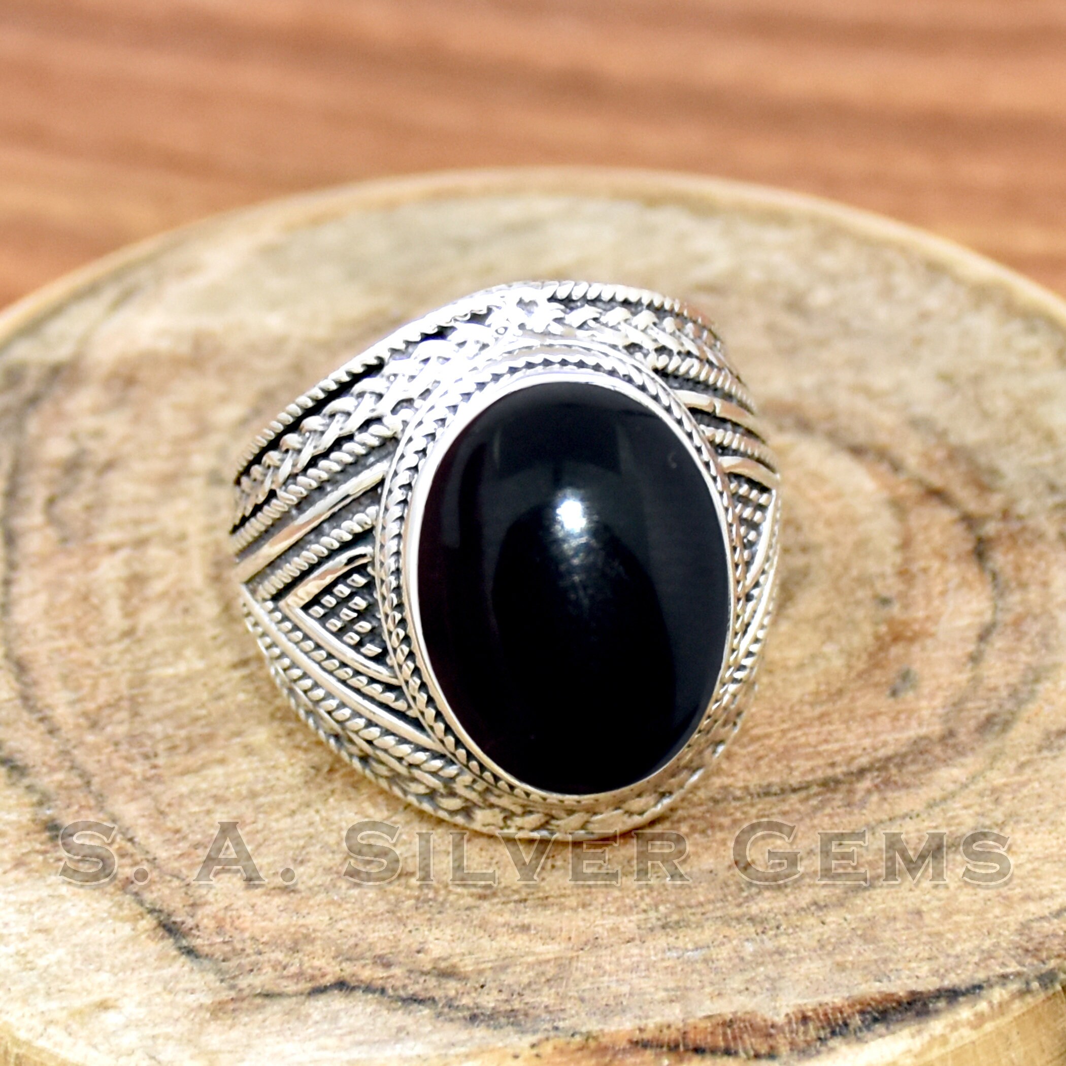 ハンドメイドのブラックオニキスカボションリング：925スターリング