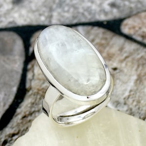 Maansteenring, 925 sterlingzilveren ring, verstelbare ring, handgemaakte zilveren ring, natuurlijke maansteenring, enorme ovale maansteen regenboogring