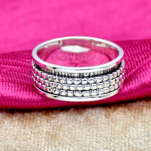 Hammered 925 Sterling Silver Spinner Ring: Boho Meditation Band