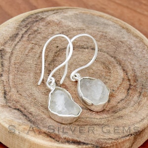 Rainbow Rough Earring, Raw Moonstone Earring, Handmade Silver Earrings, Dangle Drop Earring, Raw Stone Earring, 925 Sterling Silver Earrings