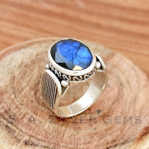 Natural Labradorite 925 Sterling Silver Mens Ring: Handmade Boho Meditation Ring
