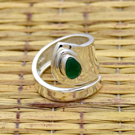Handmade 925 Sterling Silver Adjustable Emerald Ring: Indian