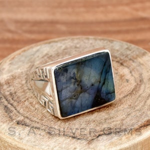 Labradorite Ring, 925 Sterling Silver Ring, Handmade Ring, Statement Ring, Men's Ring, Gemstone Ring, Statement Ring, Men's Ring, Boho Ring