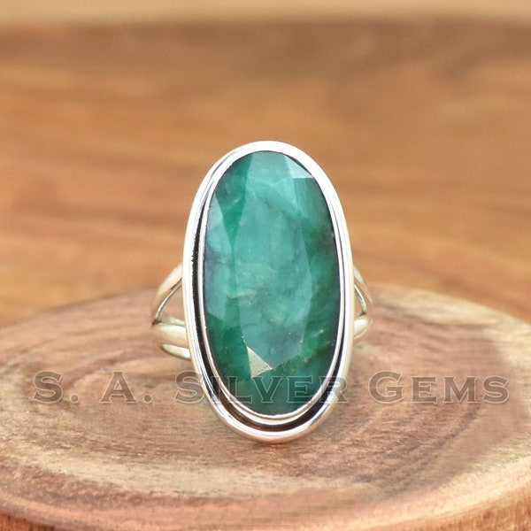 Indian Emerald Ring, 925 sterling sliver Ring, Handmade Ring, Long Oval Ring, Statement Ring, Bohemian Ring, Anniversary Gift For her