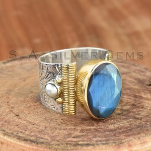 Natural Labradorite Ring, 925 Sterling Silver, Handmade Ring, Labradorite and Pearl Ring, Two Tone Ring, Flower Textured Ring, Gift For Her