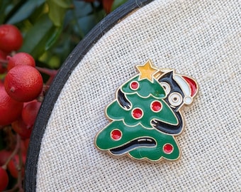 Christmas kitty cat stuck in the tree needle minder | neodymium magnets | Cross stitch | Embroidery | needlework | Needlework