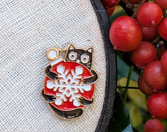Christmas kitty cat ornament needle minder | neodymium magnets | Cross stitch | Embroidery | needlework | Needlework