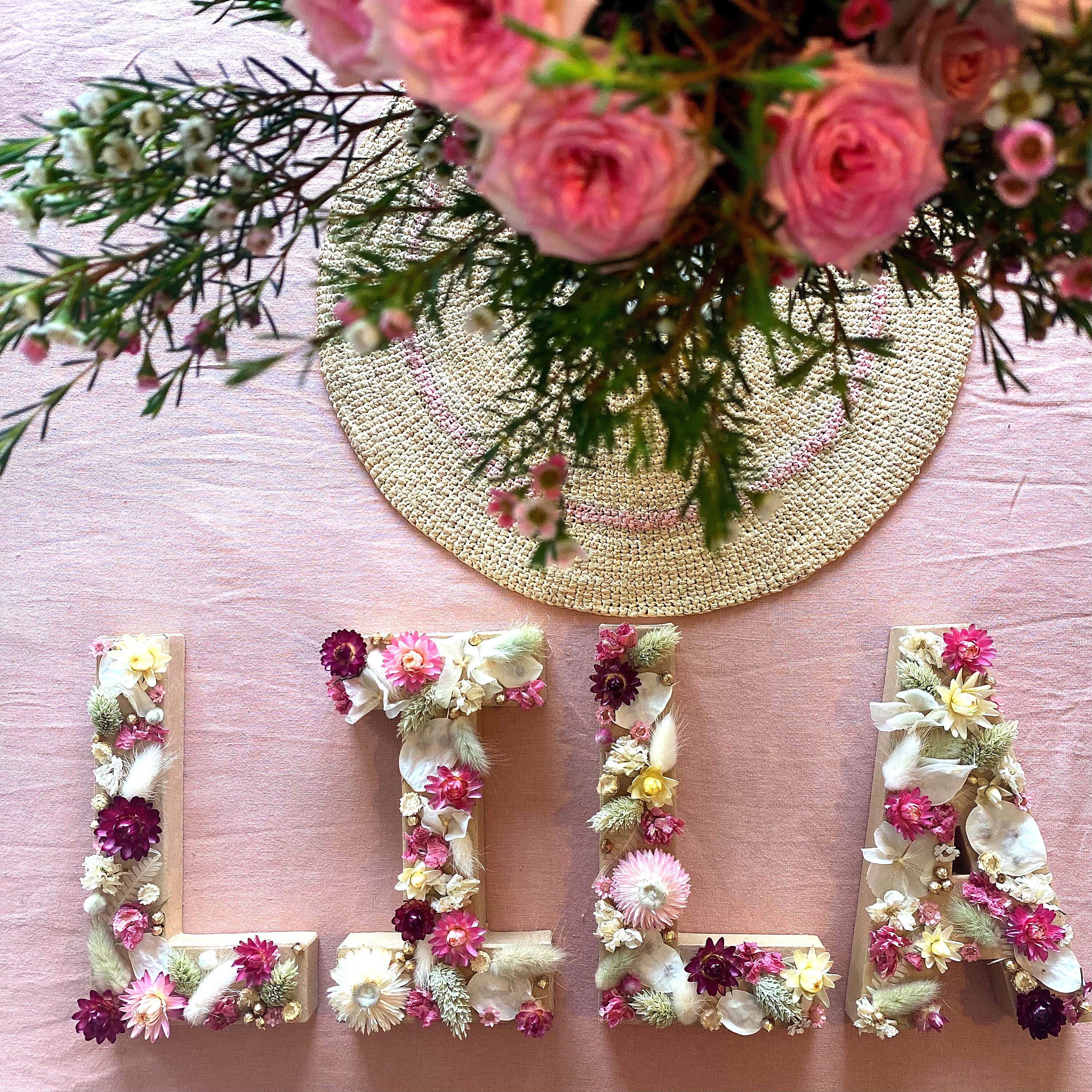 Lettre Fleurie Personnalisable Fleurs Séchées, Suzane