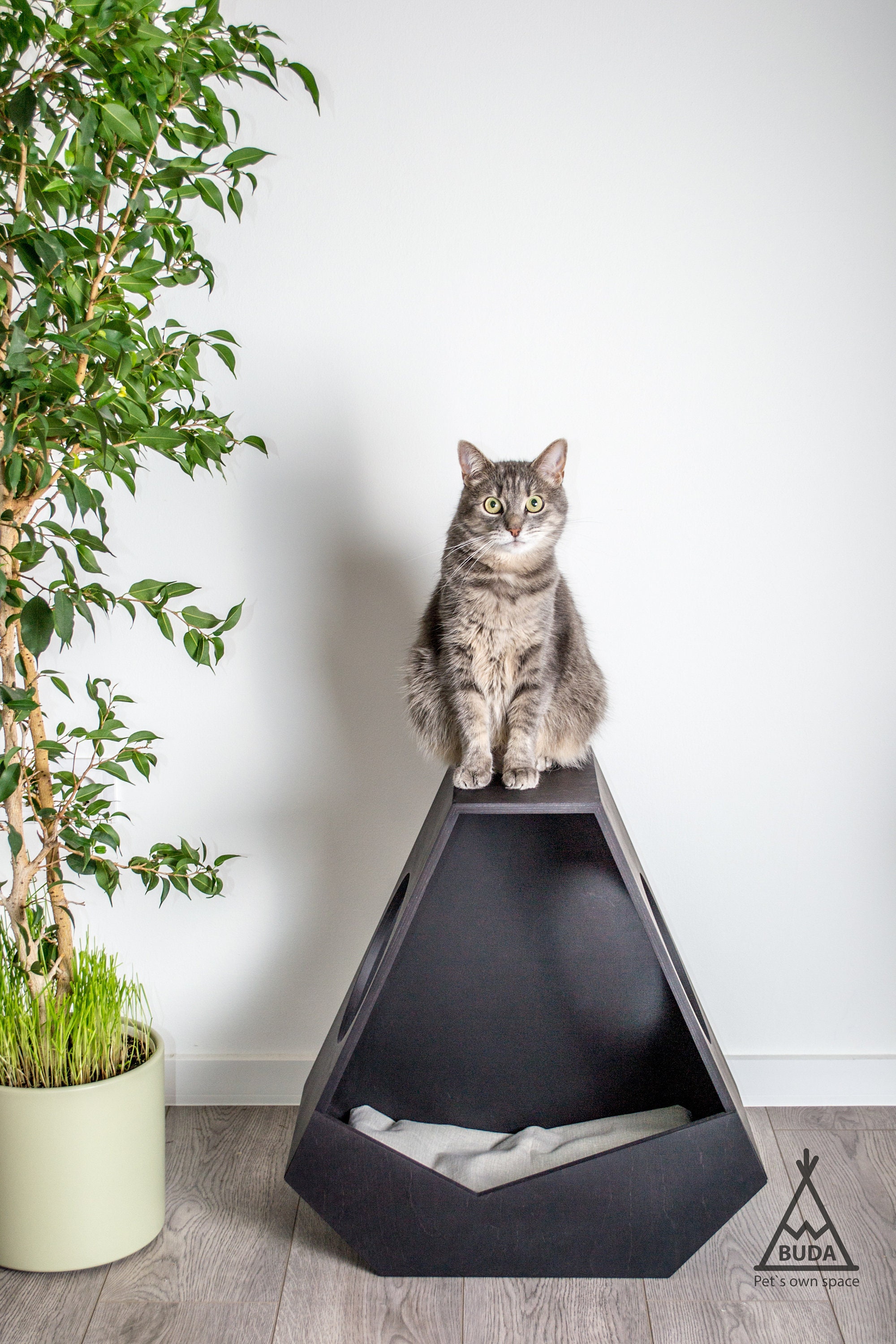 2 in 1 Cat House + Nightstand/Bed Bedside Table 2-storey - Best Gift For Lovers Modern Wooden Cat Furniture Cave
