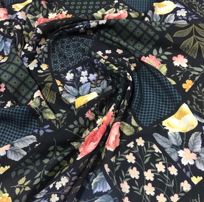 Printed brand fabric Black Crepe fabric