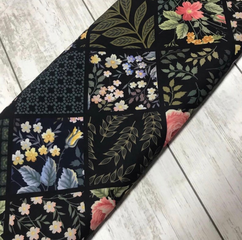 Printed brand fabric Black Crepe fabric