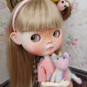 Blythe custom, blythe doll, blythe ooak, blythe honey, blythe for adoption, blythe doll, neck joint, body YMY22