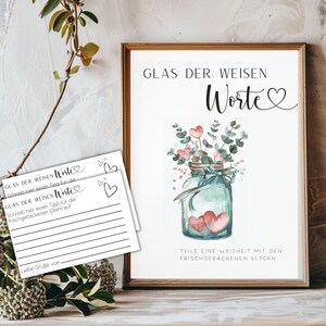 Könnte beinhalten: Ein gerahmter Druck mit dem Text "GLAS DER WEISEN Worte" und einer Aquarellillustration eines Glases mit Herzen und Blumen. Daneben Notizkarten mit dem gleichen Text, ideal für Ratschläge.