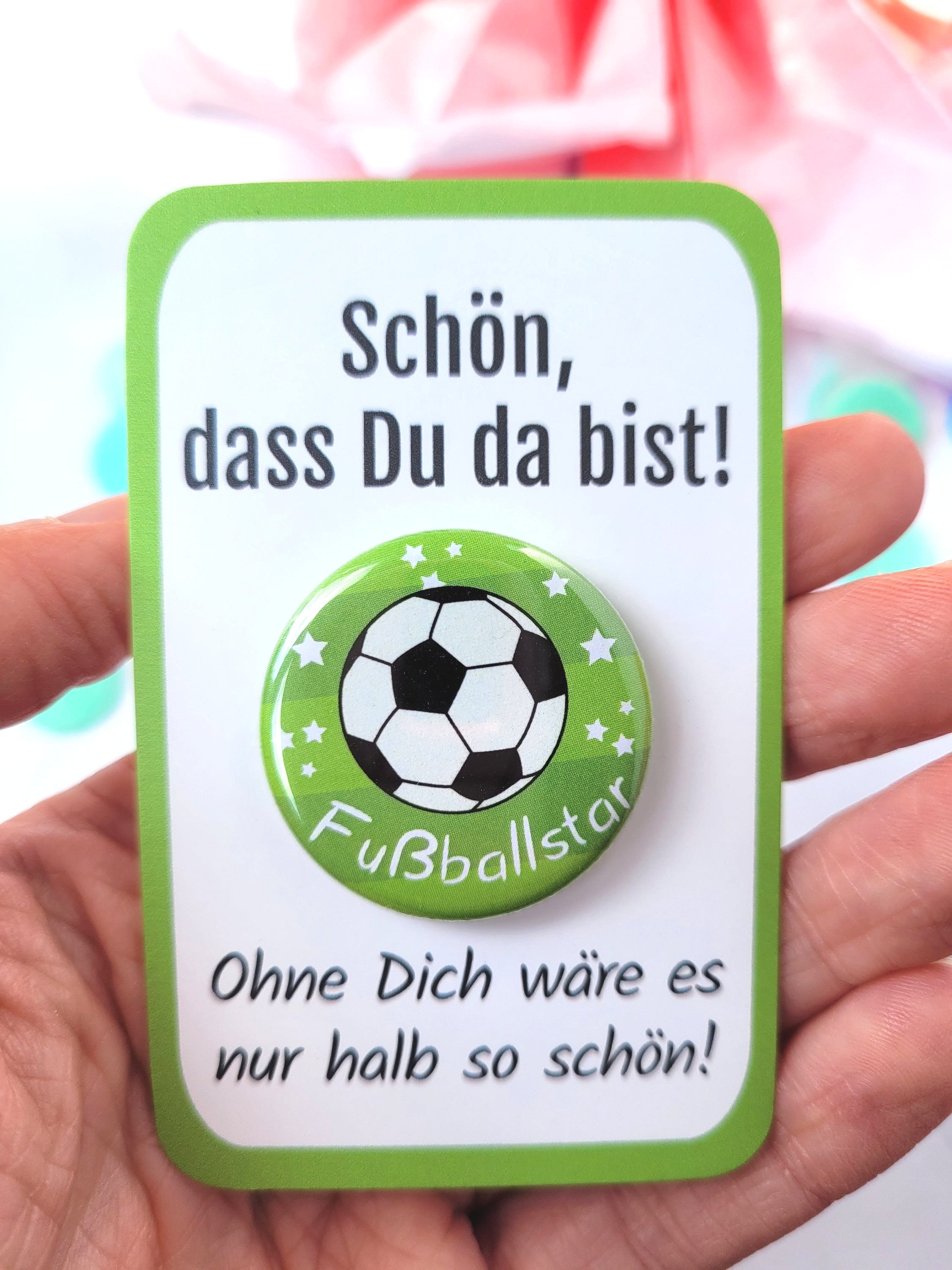 KERANEET Fußball Party Mitgebsel Set – 44 Teile Mit Brosche, Ring, Tattoo & Mehr Für Kindergeburtstag