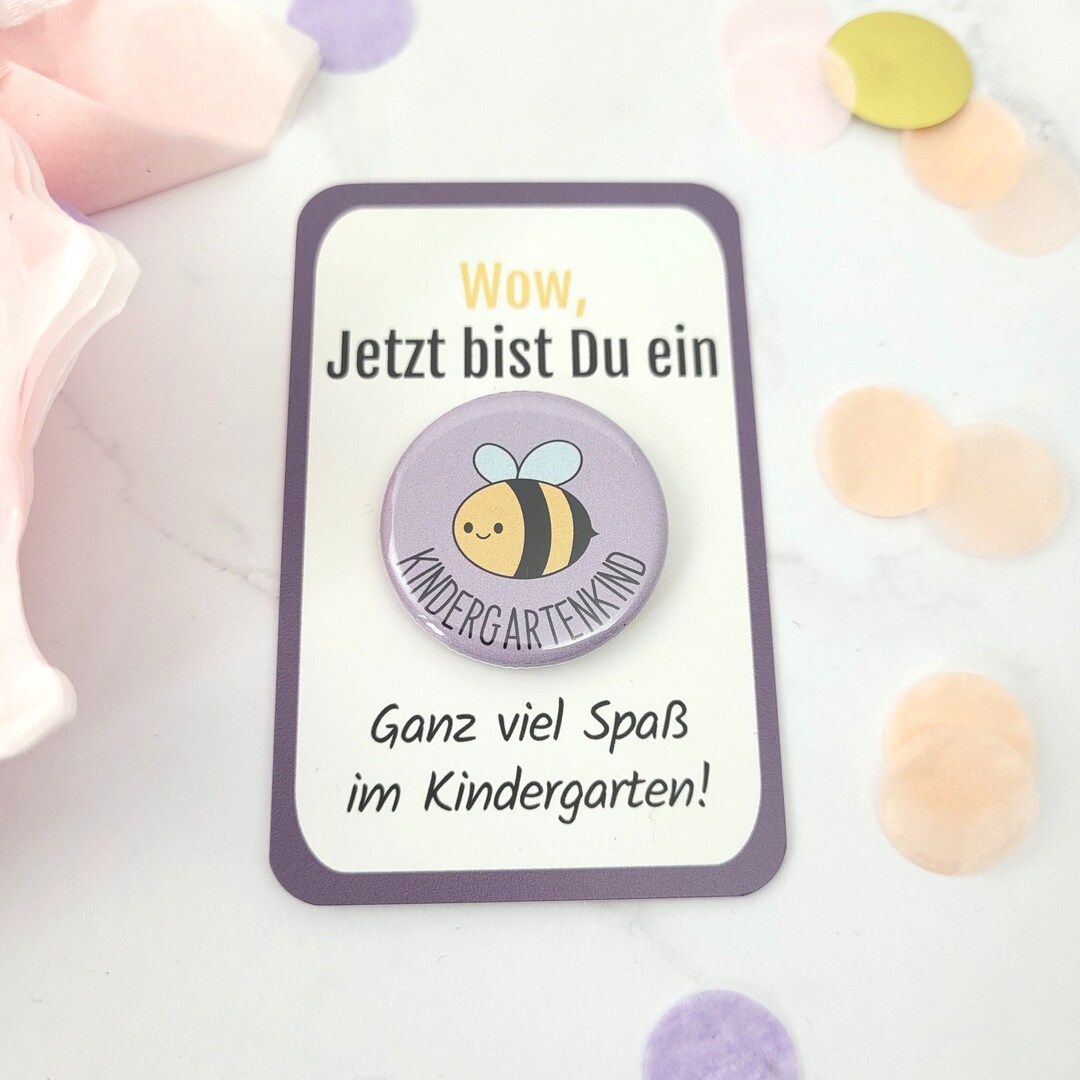  Foto zu Kindergarten Child Gift Button 2024 Kindergarten Gift Badge Without 