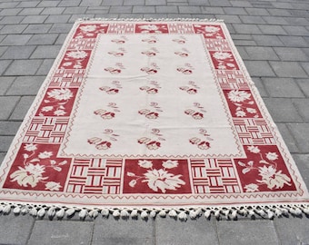 5x8 Vintage Wool Turkish Rug: Rose Floral Accent