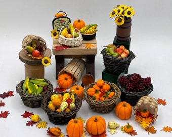 Miniature Fall&#39;s Bounty~Mini Thanksgiving holiday table bounty