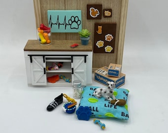 Cama para perros en miniatura ~ Colección para perros en miniatura Muddy Paws ~ Juguetes para perros en miniatura ~ Cuenco para perros en miniatura ~ Pantuflas en miniatura ~ Juguete masticable en forma de zapato en miniatura ~ Golosinas para perros en miniatura