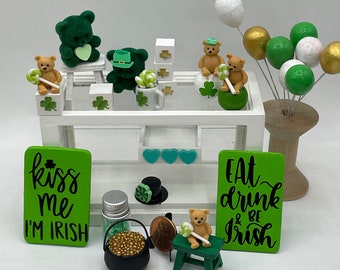 Miniature St. Patrick's Day gifts~Mini bears~Mini pot of gold
