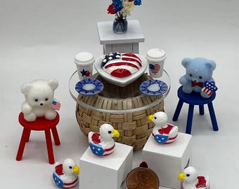 Miniature Love USA celebration