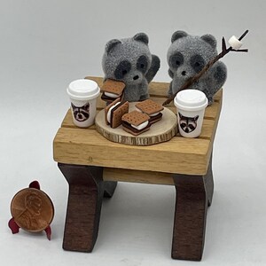 Desayuno en miniatura con máscara ~ Mini s'mores para mapaches