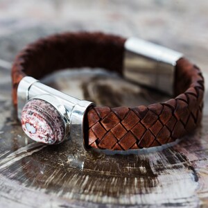 Pulsera artesanal única, piedras preciosas, ópalo, plata de primera ley 925 y cuero. Amsterdam, diseño, hermoso regalo para el hombre, la mujer o el niño!