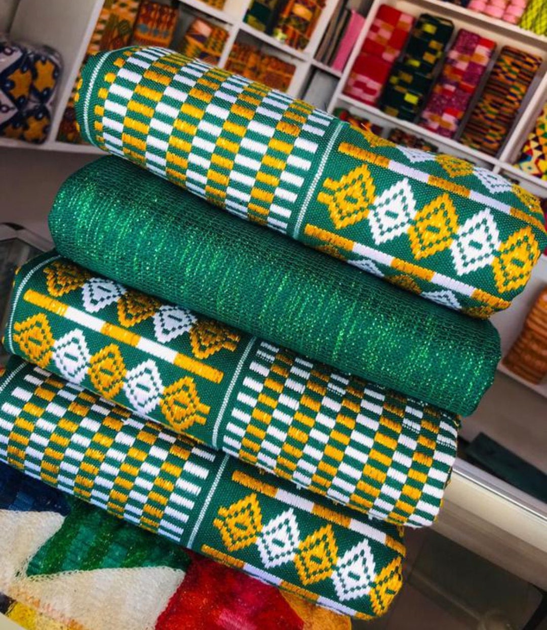 traditional ghanaian kente cloth