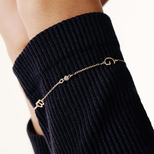 14K Solid Gold Personalisierte Geburtsstein Doppel Initial Armband | Echtes Gold Personalisierter Schmuck für Frauen | Zierliches Armband | Personalisierte Geschenke