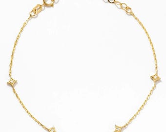 Diamond Star Bracelet - Minimalist 14k Gold with Tiny Diamonds