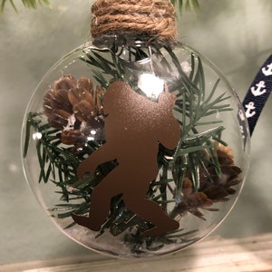 Squatch Ornament: Lustiger Big Foot Anhänger