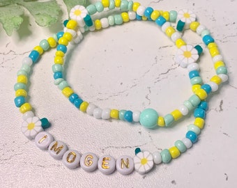 Collar de flores de margarita, regalos para niñas, joyas con nombre, collar con nombres, joyas con cuentas, collar con cuentas, joyas personalizadas, regalos para niños