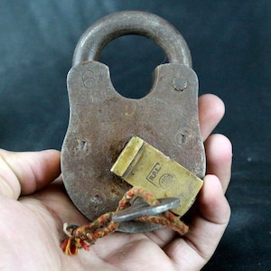 Vintage Handcraft Iron Padlock with Brass Fittings: Push Unlock Design with Key