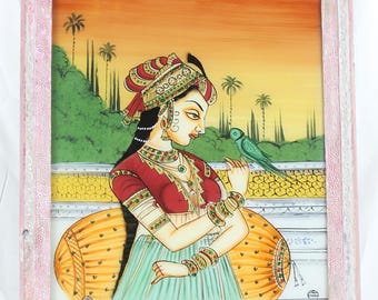 Malowidło na szkle indyjskim w stylu vintage: Królewska dama z papugą, dekoracja ścienna w stylu Mogołów