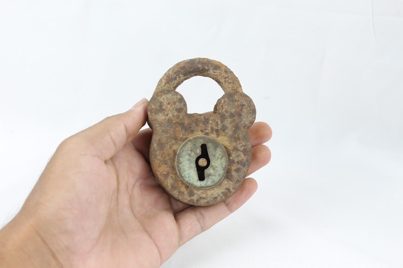 Vieille Serrure En Fer Vintage Inde - Grosse Cadenas à Rayures Brut (sans Clé)