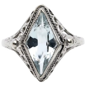 Art Deco Lozenge Cut Aquamarine Filigree Ring in 14 Karat White Gold