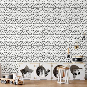 Triangle Pattern Wallpaper | White & Black, Minimalist Wall Decor | Traditional or Peel and Stick