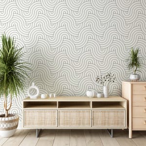 Geometrische Wellen Wallpaper | Weiß & Schwarz, Geometrisches Wanddekor | Traditionell oder Schälen und aufkleben