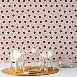 Daisy Bloom Wallpaper: Pink & White Retro Floral Decor