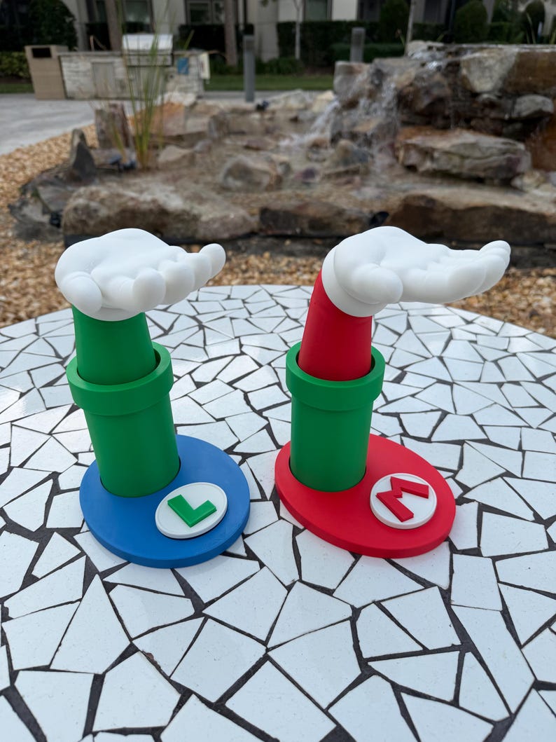 Mario or Luigi Headphone Stand – Super Mario Headset Holder 3D Printed | Gamer Desk Accessory, Switch Gaming Room Decor, Gift for Gamers 画像 17