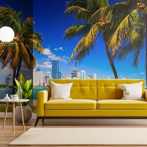 Carta da parati con skyline di Miami, baia della Florida, cielo azzurro e palme [stacca e incolla (autoadesiva) o carta vinilica non incollata]