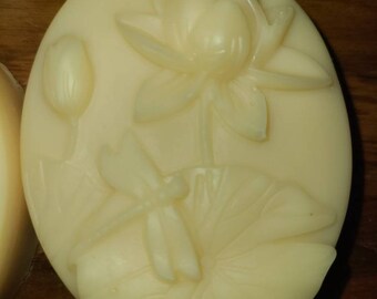 All natural lotion bar with essential oil moisturizing cocoa butter Shea coconut oil beeswax zero waste moisturizer