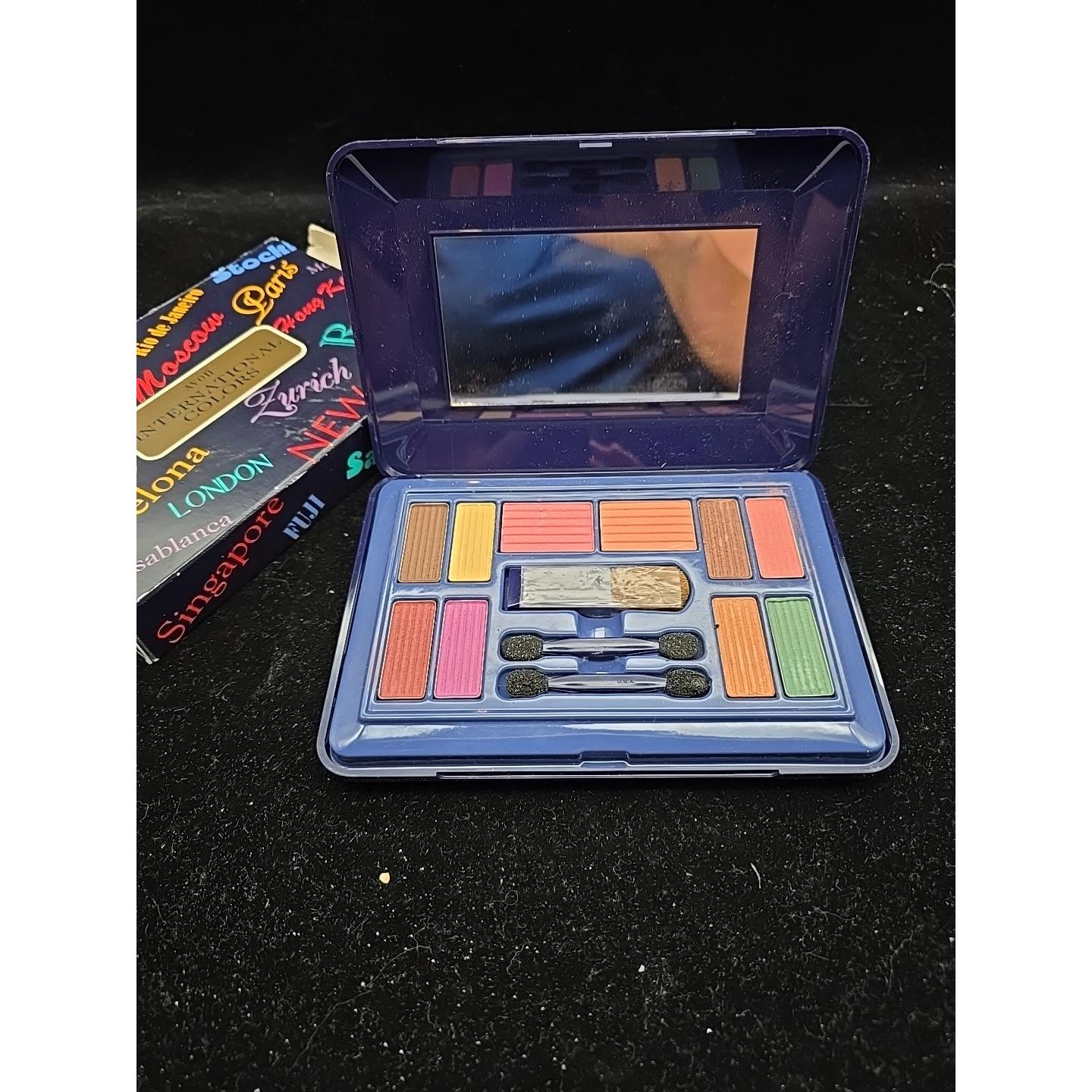 骨董品　ヴィンテージ　化粧品　vintage makeup VINTAGE MAKEUP from the 70's, 80's, 90's – YOU WON'T BELIEVE