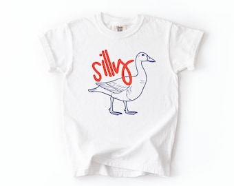 Playful Silly Goose Graphic Tee for Children: Trendy Unisex Comfort Colors T-Shirt