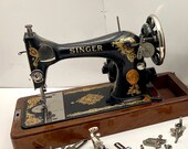 1919 Singer Model 128 quot La Vencedora quot Portable Sewing Machine Oak Bentwood Case